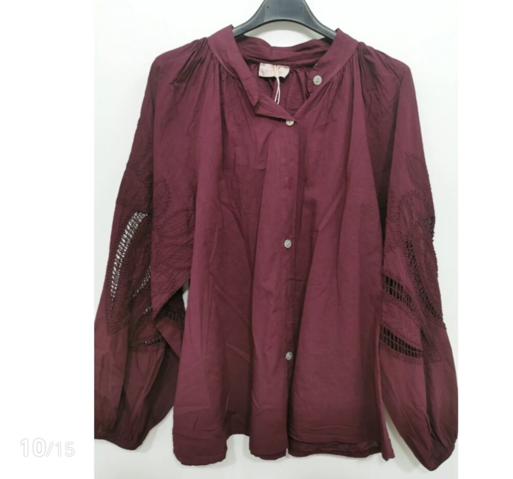 🌸 Chemise brodée manches ajourées – 100 % coton